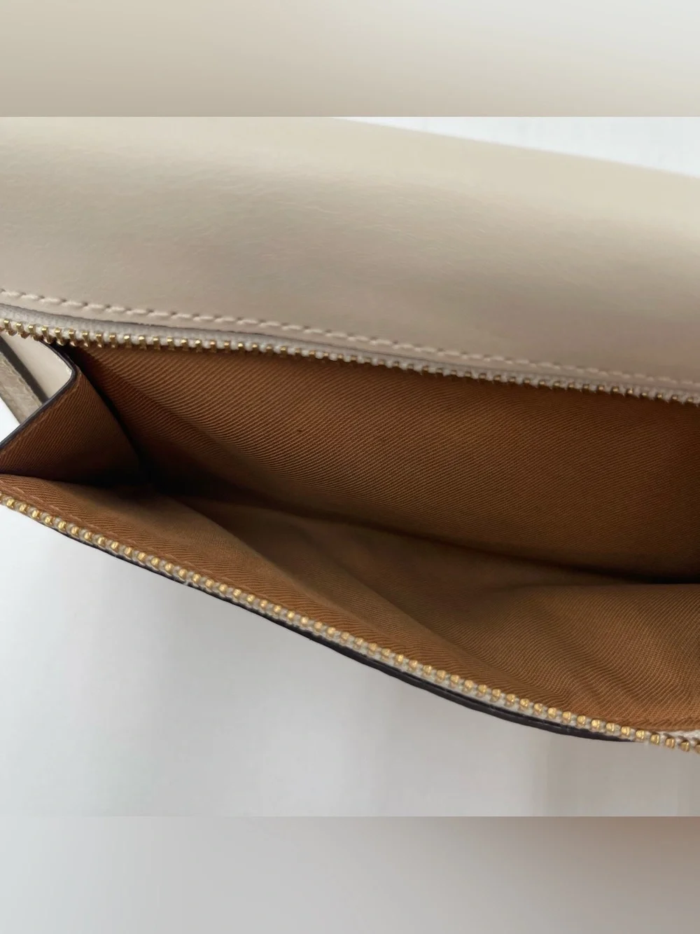 Coach Slim Trifold Wallet In Signature Canvas EUC Logo Designer